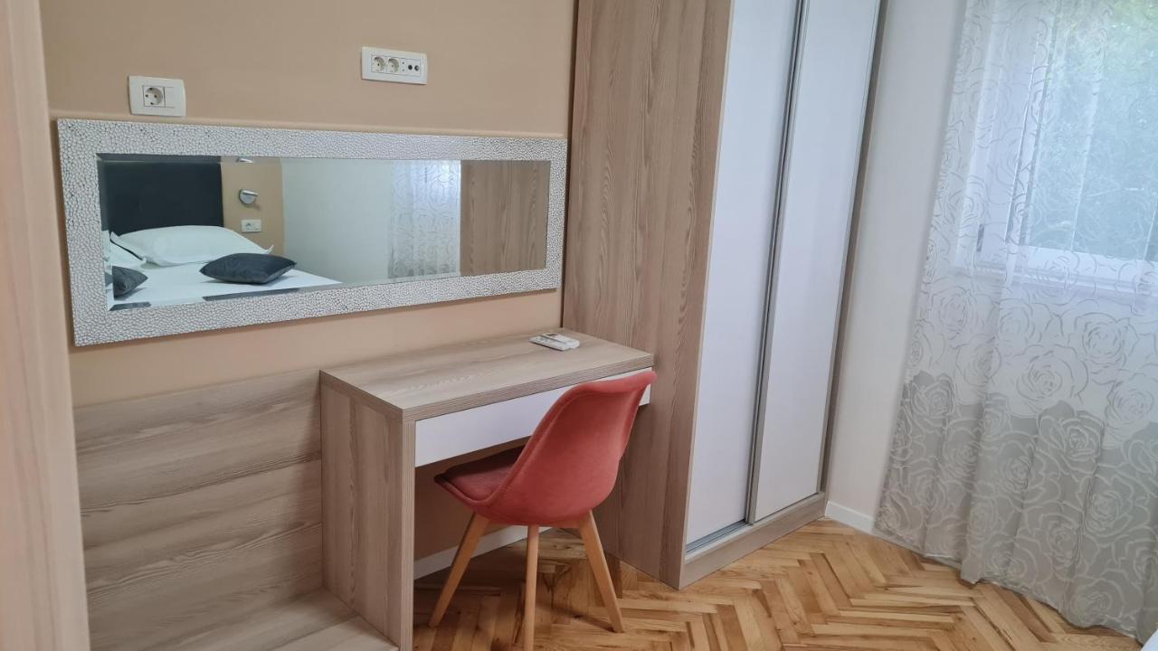 Apartments Prizmic Podstrana Exterior photo